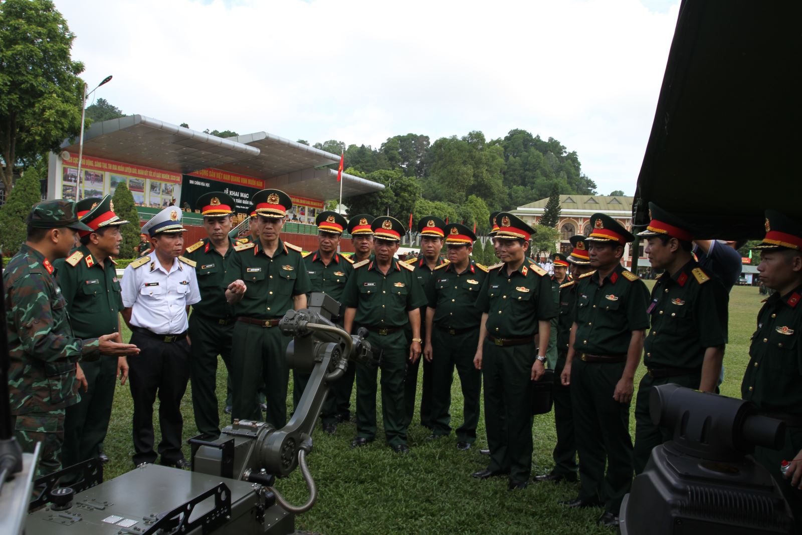 Tiểu đoàn Phòng hoá 23 tham gia Hội thi phòng hóa toàn quân năm 2022