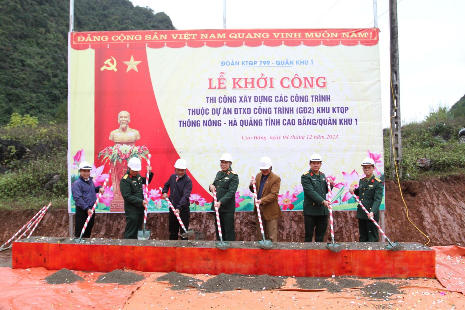 Đoàn KT-QP 799 (Quân khu 1) khởi công xây dựng các dự án phát triển kinh tế-xã hội phục vụ đồng bào biên giới